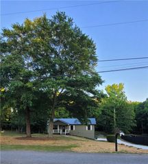 1625 Peachtree Circle, Lawrenceville, GA 30043