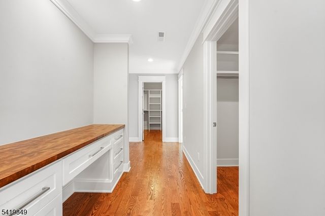 1 Lourdes Ct, Andover Twp., NJ 07860