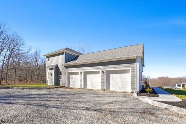 1 Lourdes Ct, Andover Twp., NJ 07860