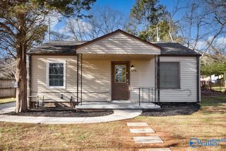 4306 9th Avenue SW, Huntsville, AL 35805