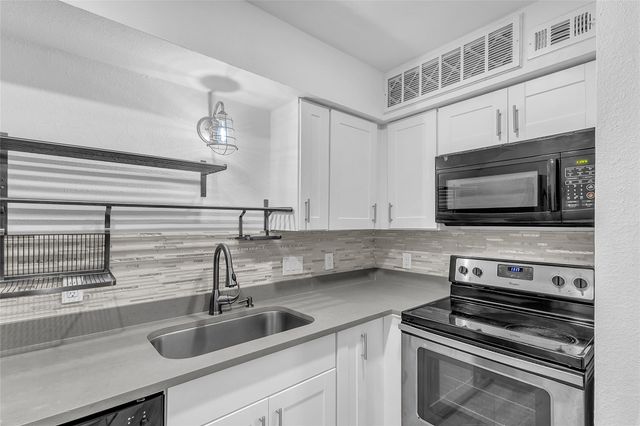 1840 Burton DR 184, Austin, TX 78741