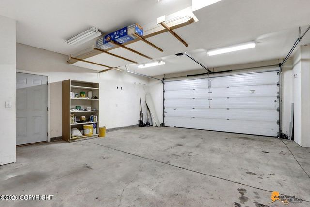 913 W 14th Avenue, Anchorage, AK 99501