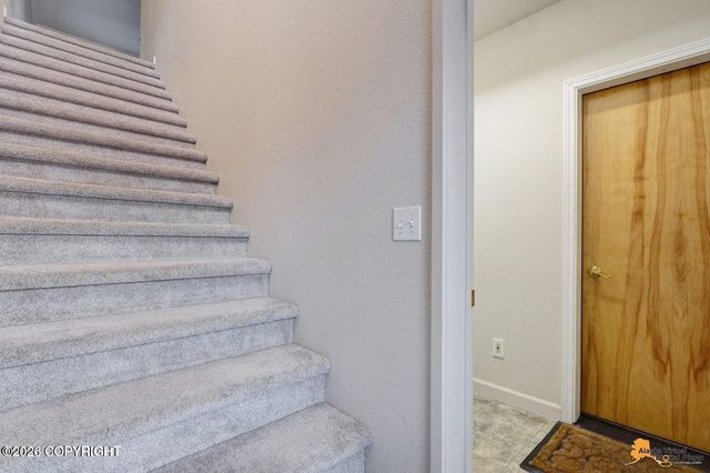 913 W 14th Avenue, Anchorage, AK 99501