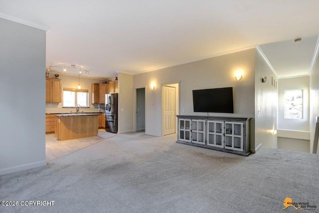 913 W 14th Avenue, Anchorage, AK 99501