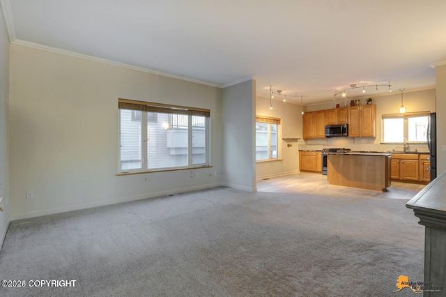 913 W 14th Avenue, Anchorage, AK 99501