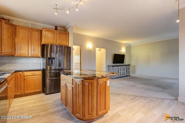 913 W 14th Avenue, Anchorage, AK 99501