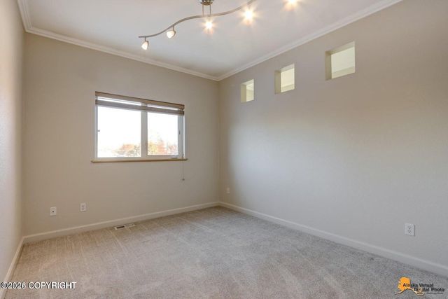 913 W 14th Avenue, Anchorage, AK 99501