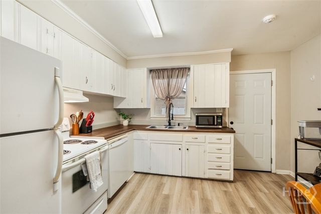 325 Manor Drive, Savannah, GA 31404