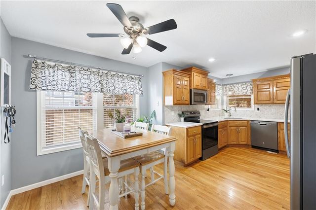 1900 N 159th Terrace, Basehor, KS 66007