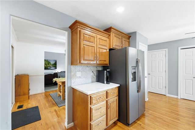 1900 N 159th Terrace, Basehor, KS 66007