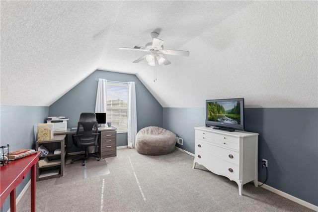 1900 N 159th Terrace, Basehor, KS 66007