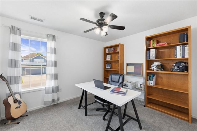 1900 N 159th Terrace, Basehor, KS 66007