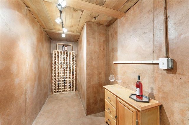 1900 N 159th Terrace, Basehor, KS 66007