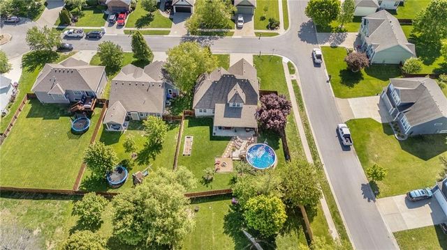 1900 N 159th Terrace, Basehor, KS 66007