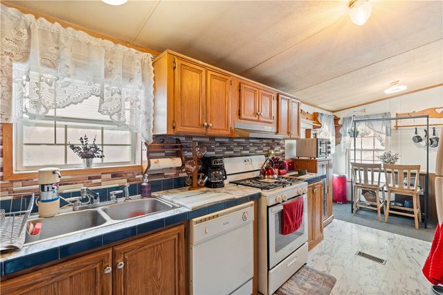 4395 Dolph Road, Gainesville, NY 14066