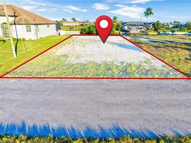 415 NW 35th Place, Cape Coral, FL 33993