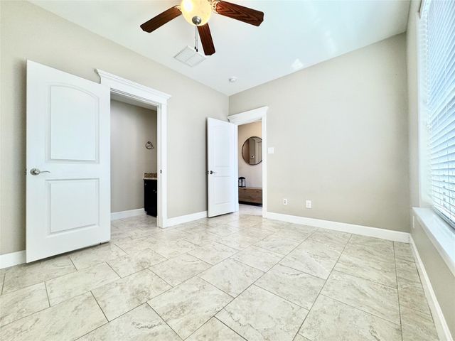 1206 W 14th Street, Houston, TX 77008