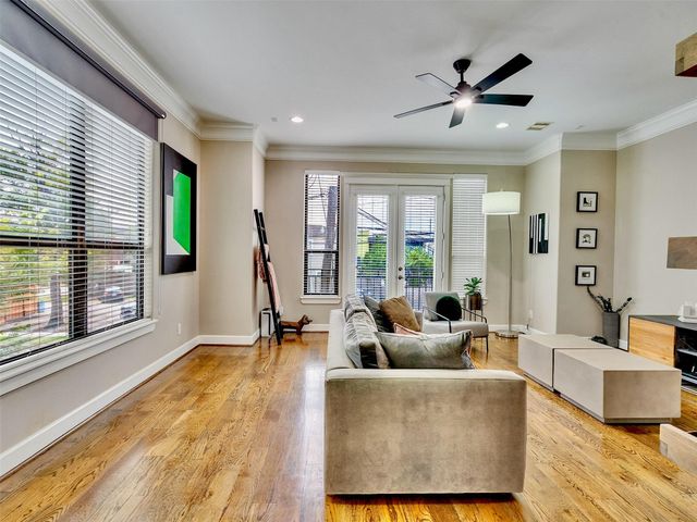 1206 W 14th Street, Houston, TX 77008