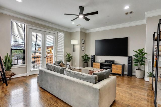 1206 W 14th Street, Houston, TX 77008