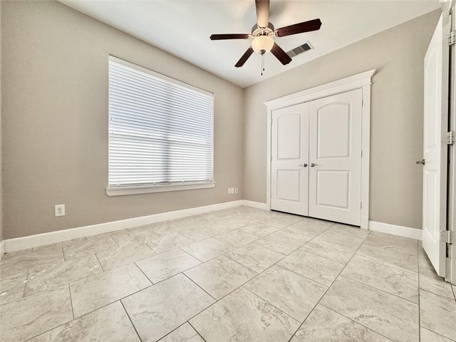 1206 W 14th Street, Houston, TX 77008