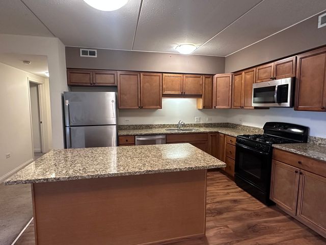 9864 Leland Avenue 214, Schiller Park, IL 60176