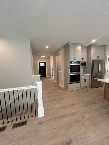 6595 108th Street S, Cottage Grove, MN 55016