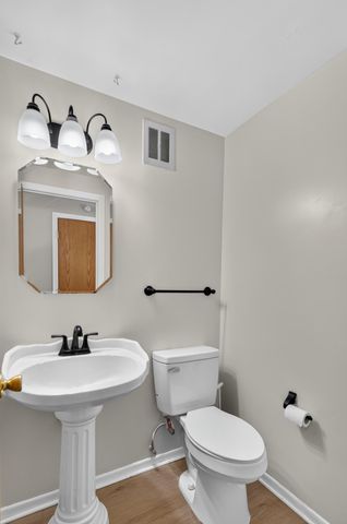 7640 Hampshire Avenue N, Brooklyn Park, MN 55428