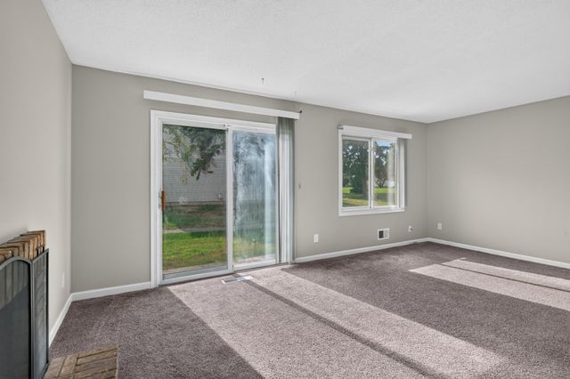 7640 Hampshire Avenue N, Brooklyn Park, MN 55428