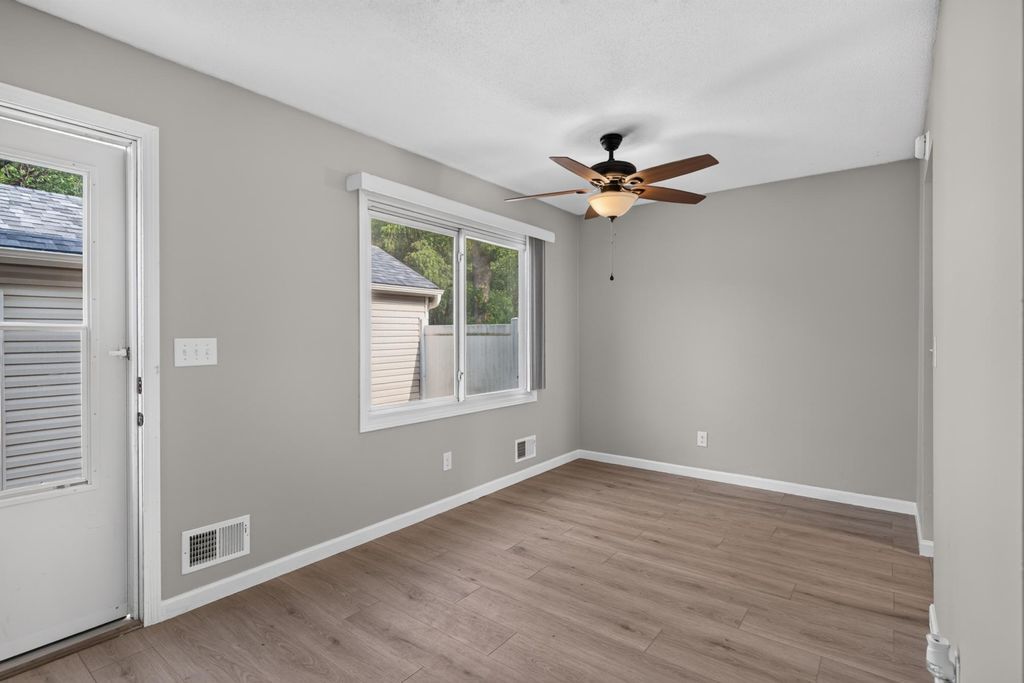7640 Hampshire Avenue N, Brooklyn Park, MN 55428 — photo 5