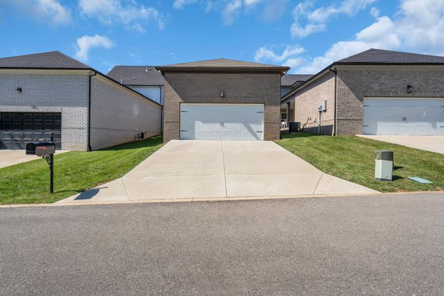 1143 Kennesaw BLVD, Gallatin, TN 37066