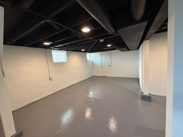 5257 W Eddy Street 2, Chicago, IL 60641