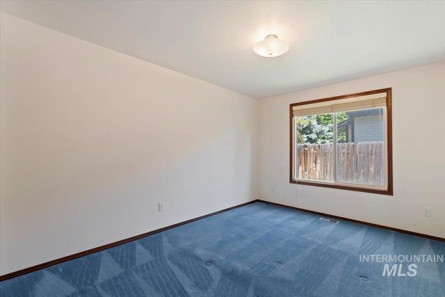 5651 N Crimson Way, Boise, ID 83703
