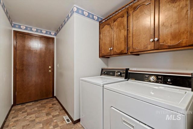 5651 N Crimson Way, Boise, ID 83703