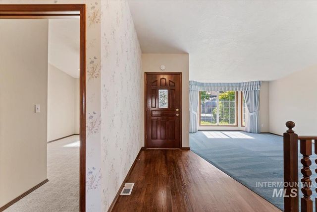 5651 N Crimson Way, Boise, ID 83703