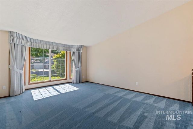 5651 N Crimson Way, Boise, ID 83703