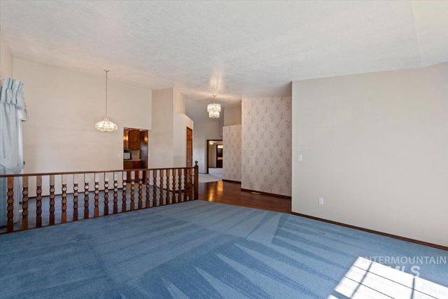 5651 N Crimson Way, Boise, ID 83703