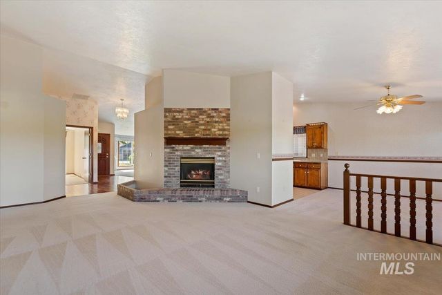5651 N Crimson Way, Boise, ID 83703