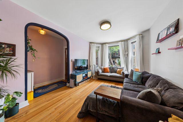 2434 N Albany Avenue, Chicago, IL 60647