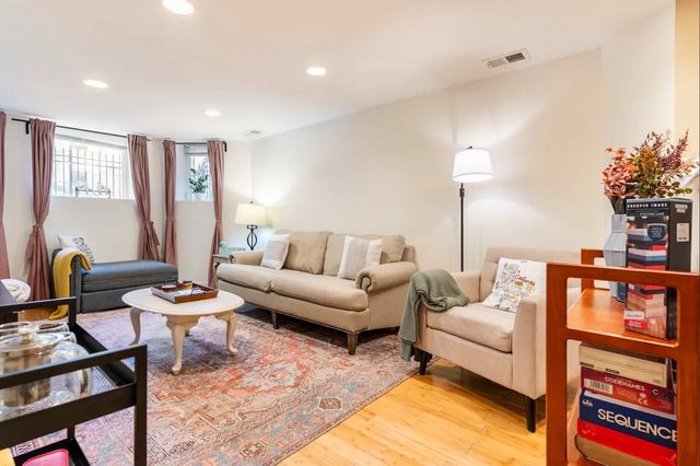 2434 N Albany Avenue, Chicago, IL 60647