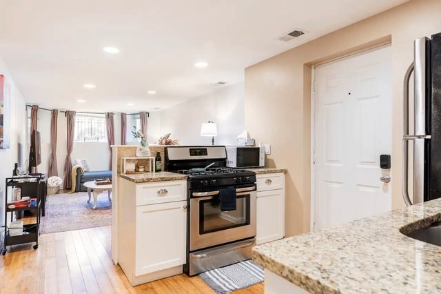 2434 N Albany Avenue, Chicago, IL 60647