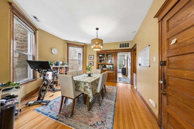 2434 N Albany Avenue, Chicago, IL 60647