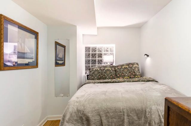 2434 N Albany Avenue, Chicago, IL 60647