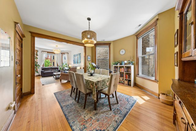 2434 N Albany Avenue, Chicago, IL 60647
