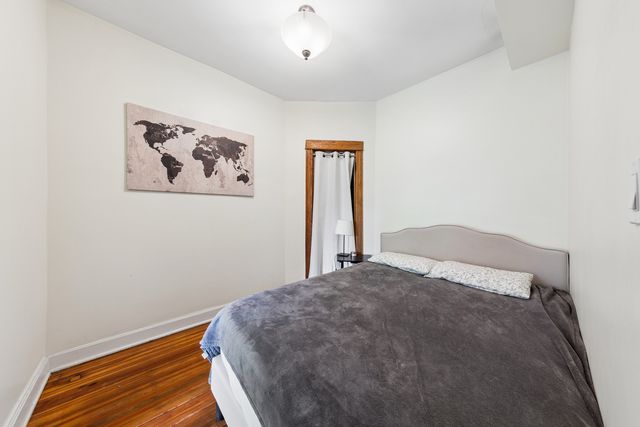 2434 N Albany Avenue, Chicago, IL 60647