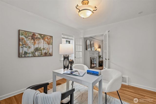 9732 15th Avenue NE, Seattle, WA 98115