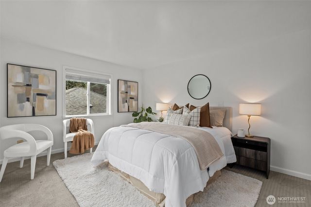 9732 15th Avenue NE, Seattle, WA 98115