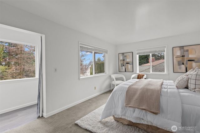 9732 15th Avenue NE, Seattle, WA 98115