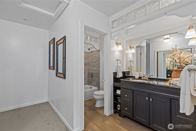 9732 15th Avenue NE, Seattle, WA 98115