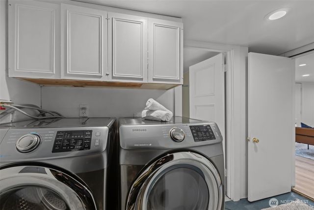 9732 15th Avenue NE, Seattle, WA 98115