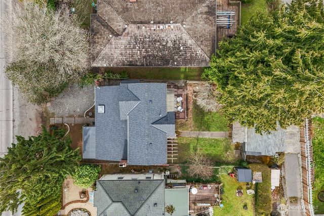 9732 15th Avenue NE, Seattle, WA 98115